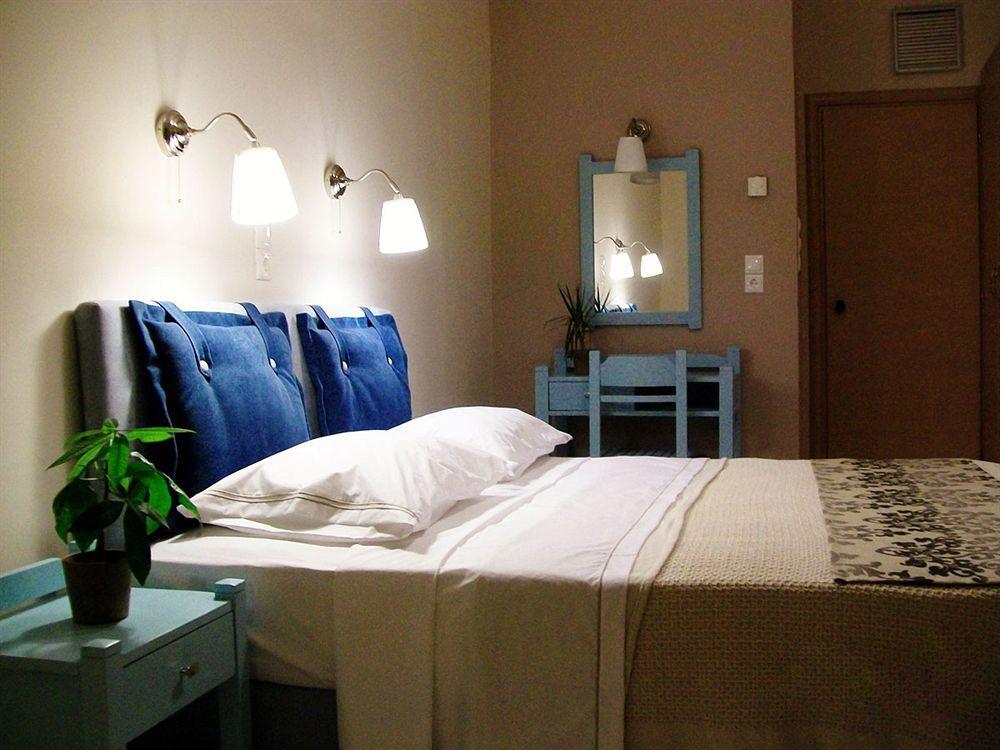 Zorbas Hotel Santorini Pýrgos Екстериор снимка