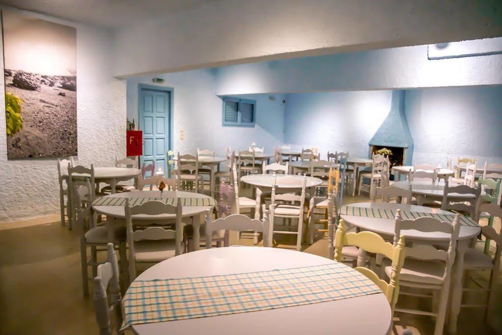 Zorbas Hotel Santorini Pýrgos Екстериор снимка