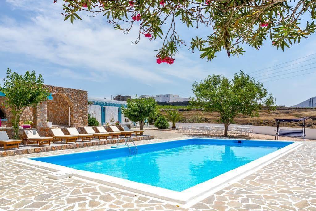 Zorbas Hotel Santorini Pýrgos Екстериор снимка